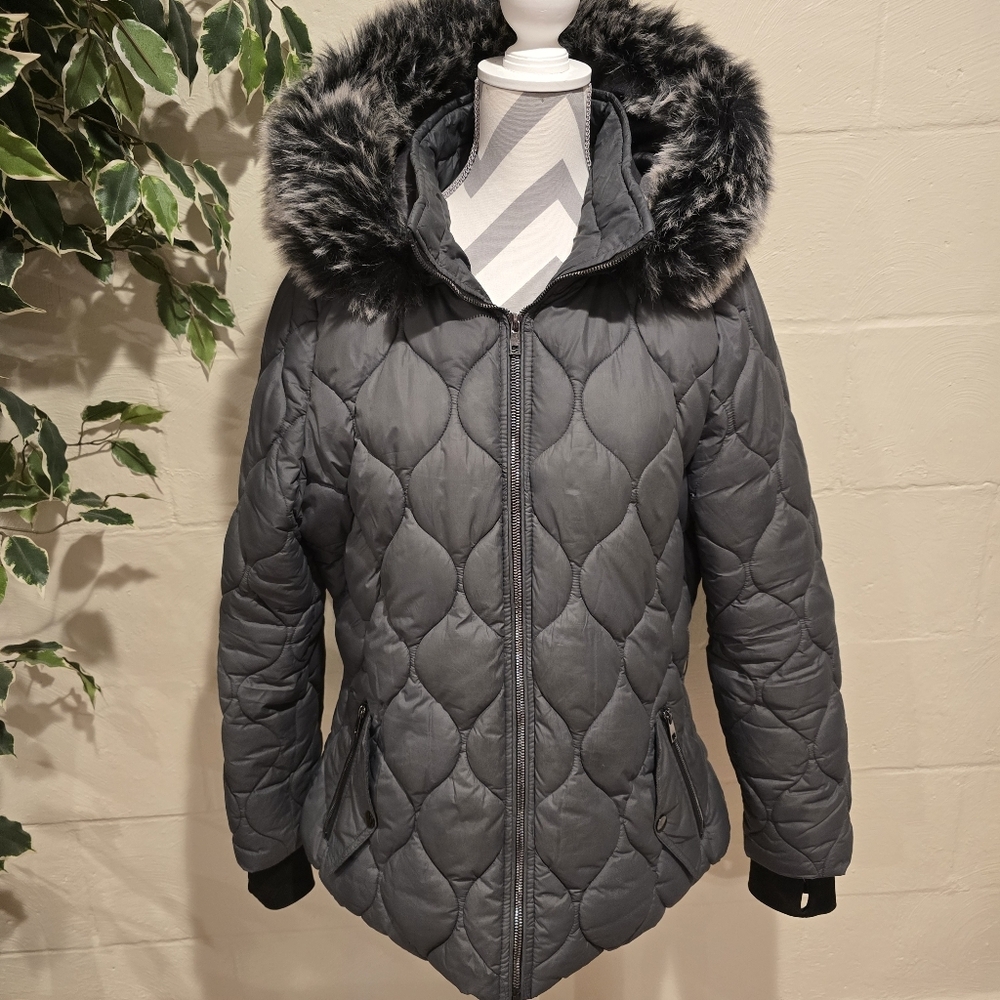 Women's Gray Quilted Puffer Jacket with Faux Fur Hood